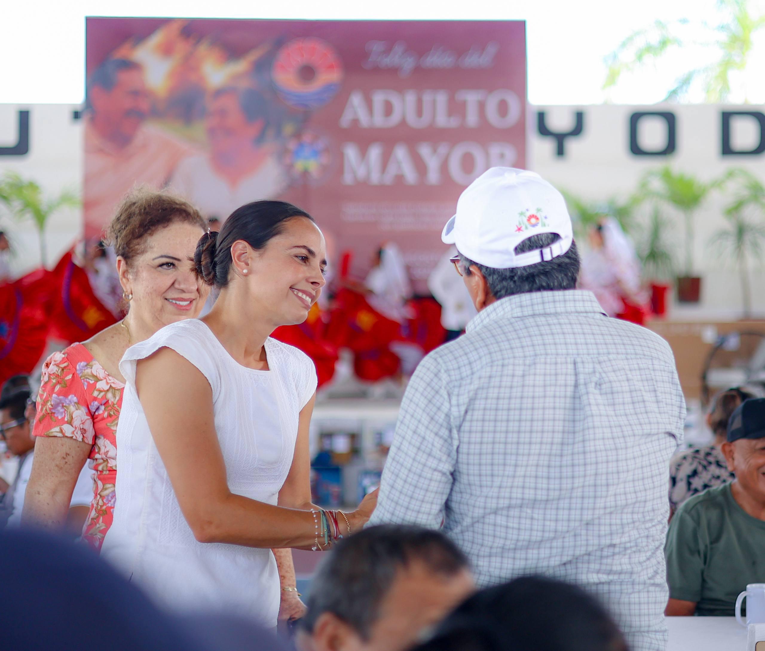 uploads/6/32/01 (2162).Jpeg